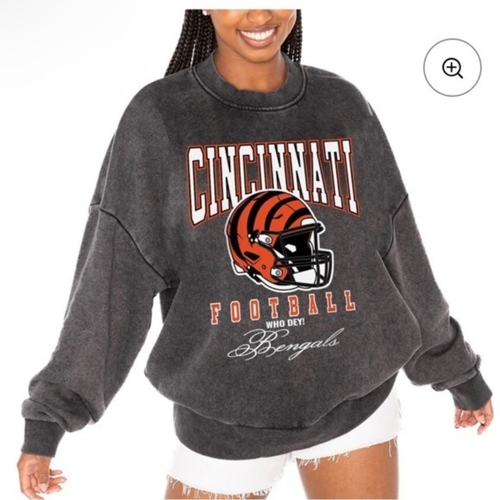 Cincinnati Bengals Football Sweatshirt NWT Size Large